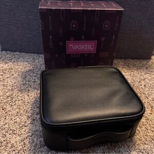 VASKER Makeup Cosmetic Organizer Case New In Box